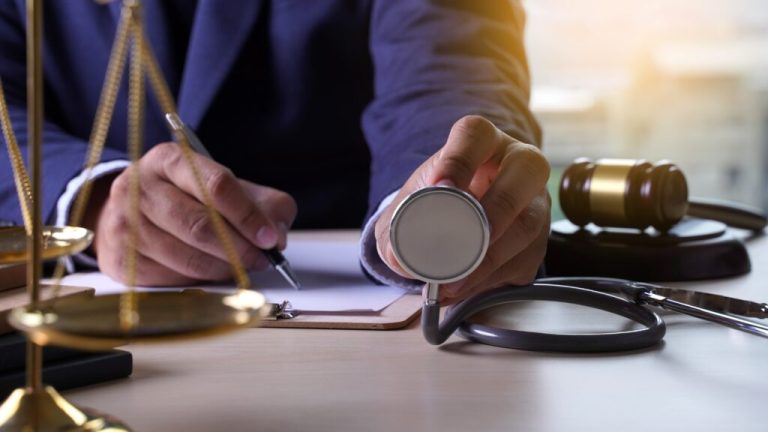 Easy Steps To Find The Right Medical Malpractice Lawyer